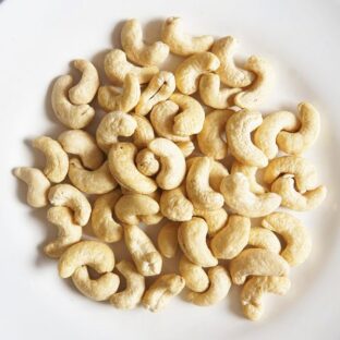 W180 CASHEW NUTS